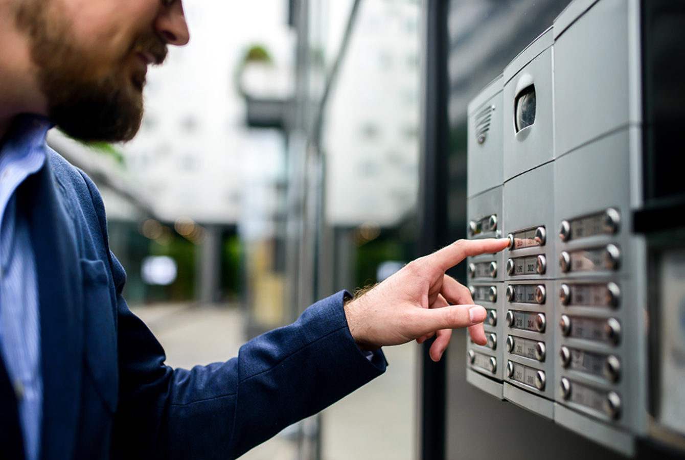 Sprech&shy;anlagen bei Borst Elektro in Stuttgart
